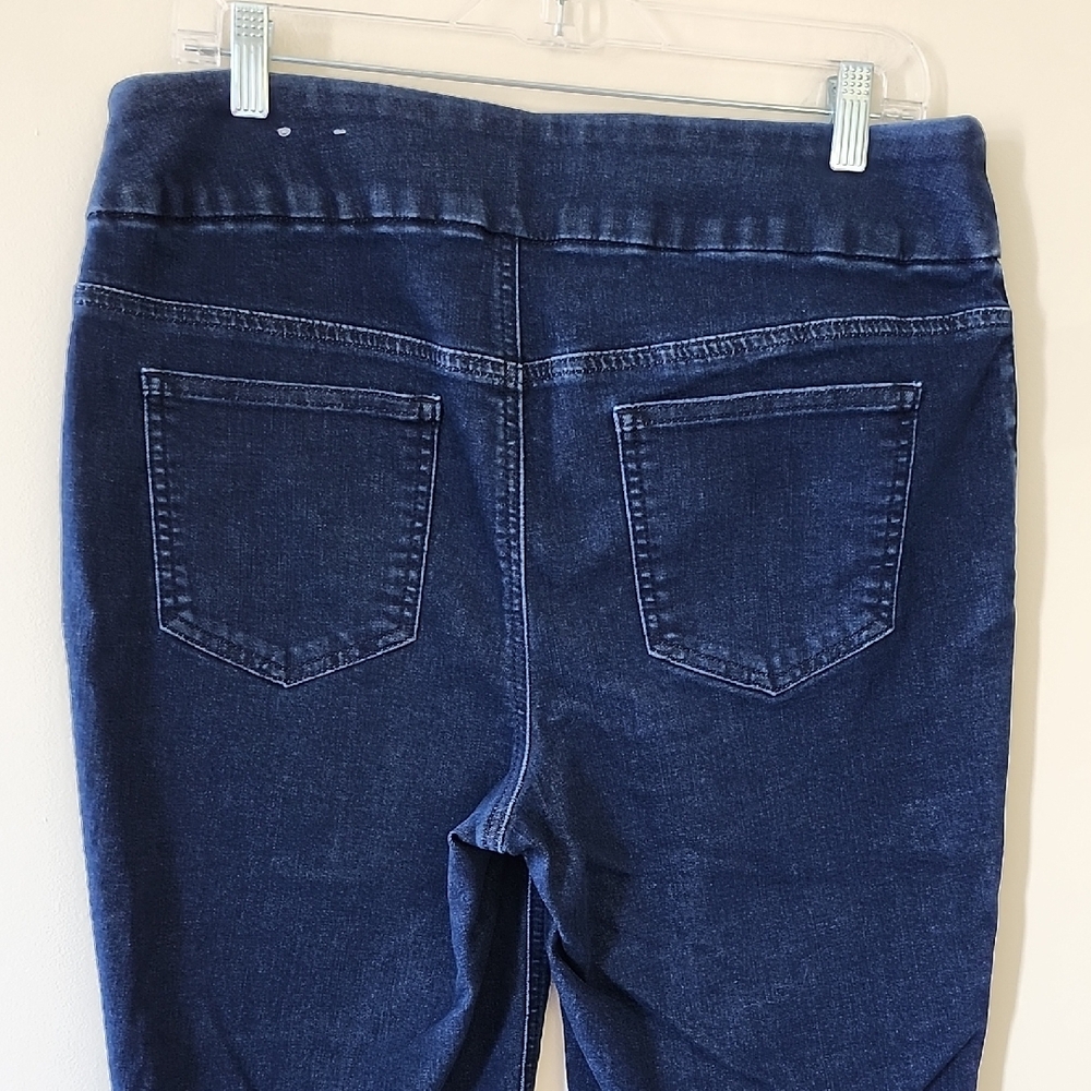 Chico's Dark Blue Perfect Stretch Denim Pedal Pusher Jeggings (REF#106) - Picture 3 of 8